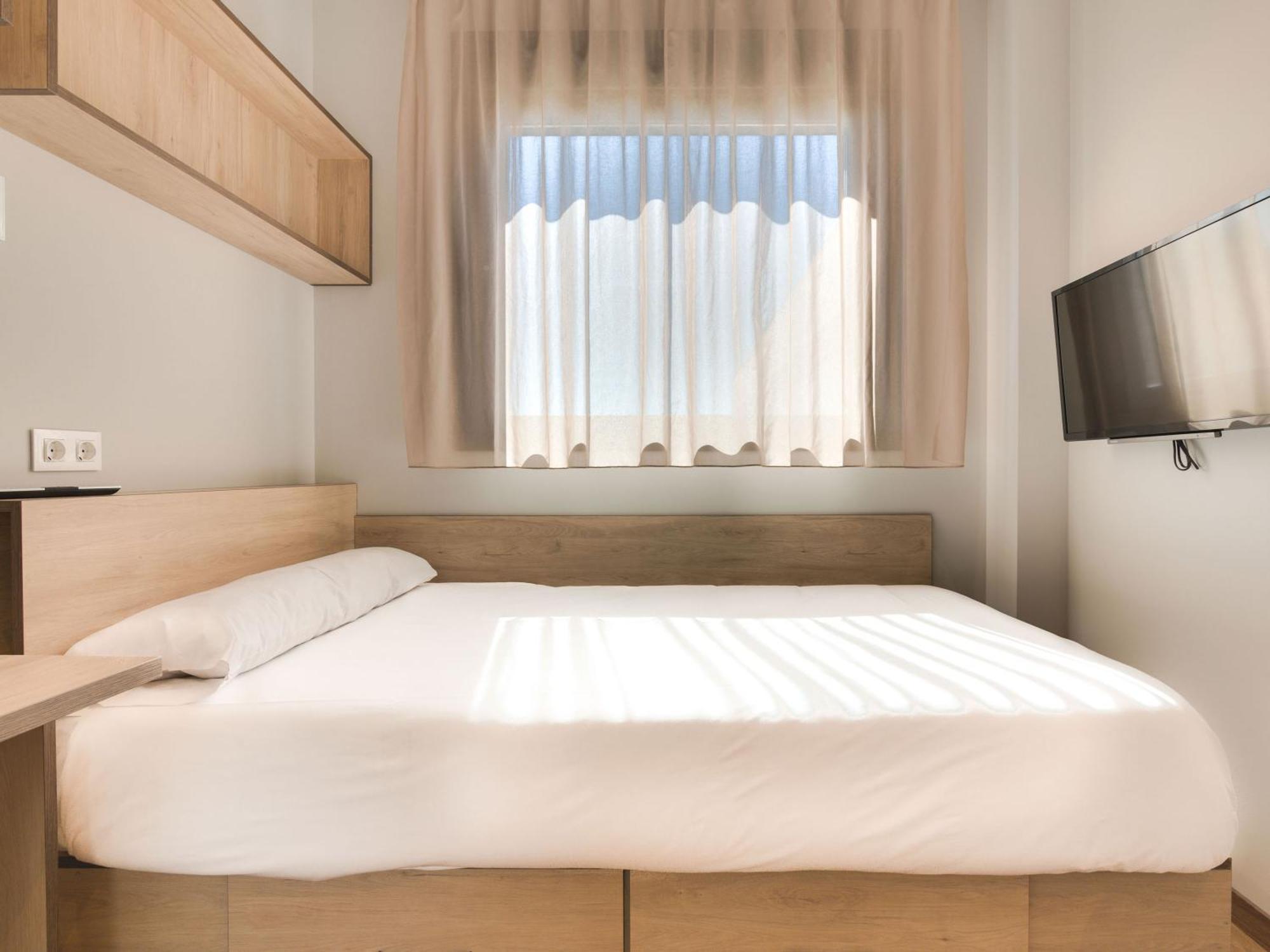 Hostel Livensa Living Feria Málaga